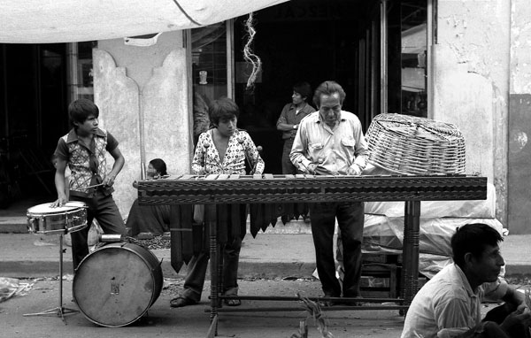 marimba, Oaxaca mercado, 1976