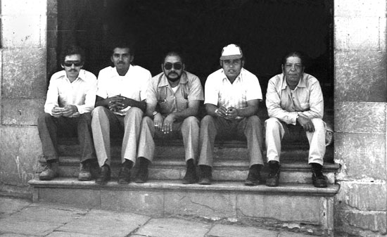 waiting in Guanajuato, 1976